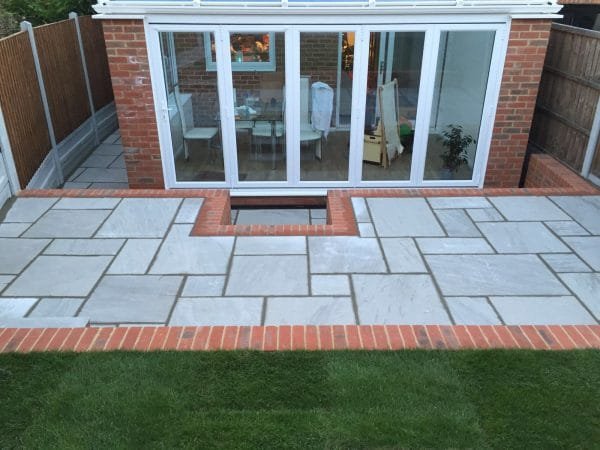 600 Patio Pack 19 50m2 Light Grey 22mm Calibrated Sandstone Paving